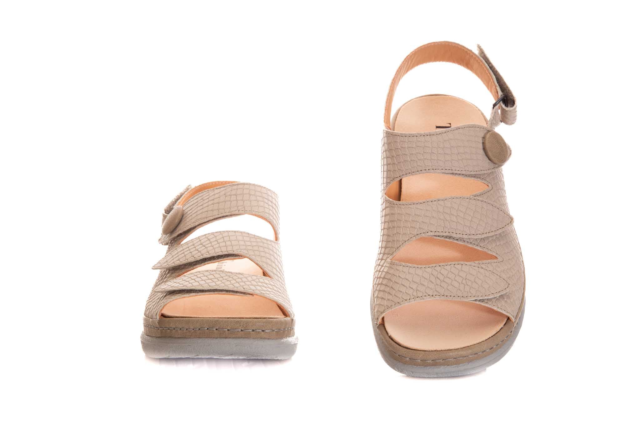 Naisten tukevapohjainen Think! Cambio sandaali kolmella tarralla - leveä kärki