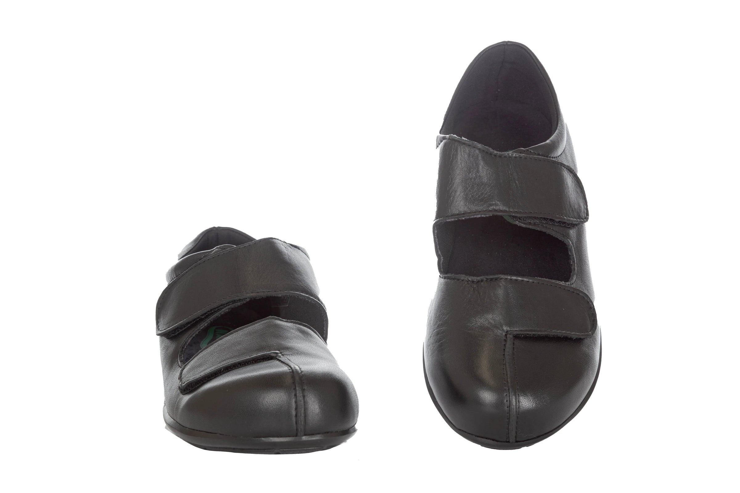 Naturan tilava ja kevyt tarrakenkä - tilava lesti