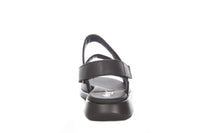 Naisten kevyet New Feet sandaalit